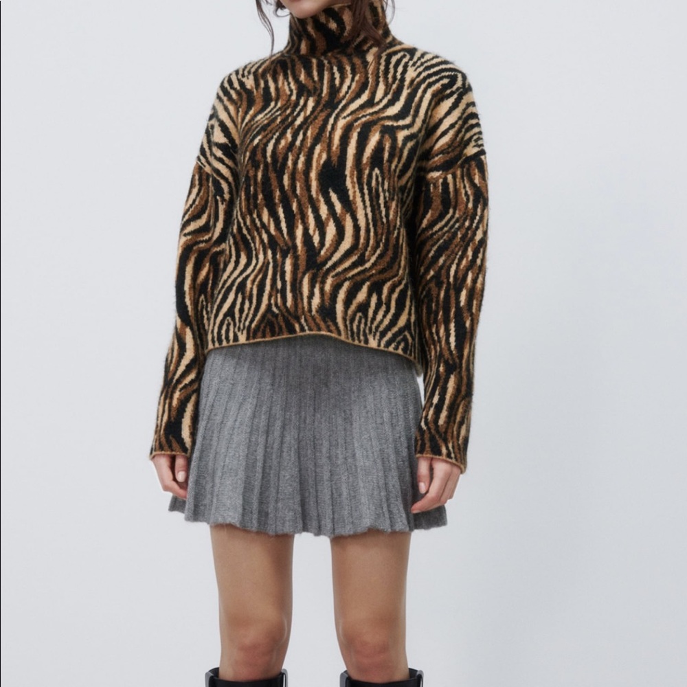 ZARA Knit Animal Pattern Sweater